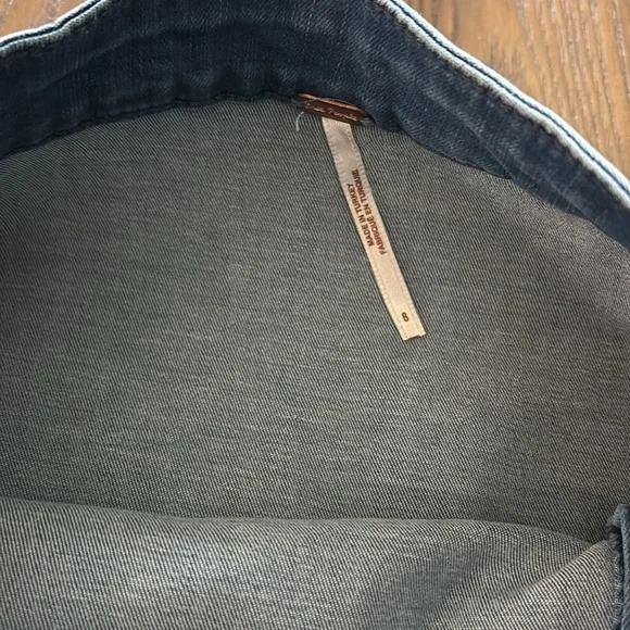 Free People Little Daisies Medium Wash Denim Button Front Mini Skirt | Size 8 - Picture 7 of 9